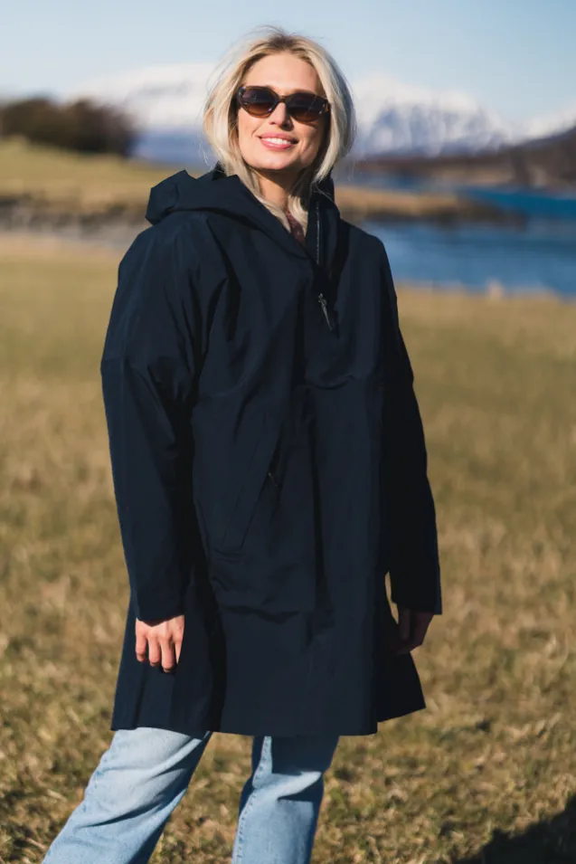 Aalesund Poncho Dark Navy