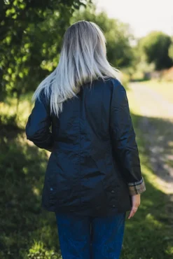 Beadnell Wax Jacket Navy