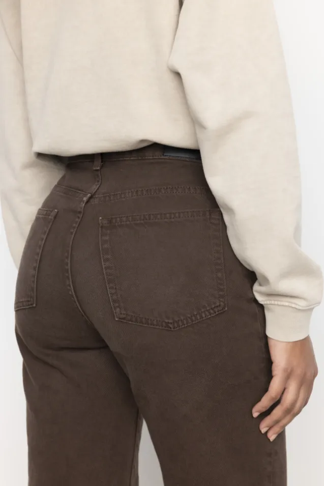 Billie Dark Brown