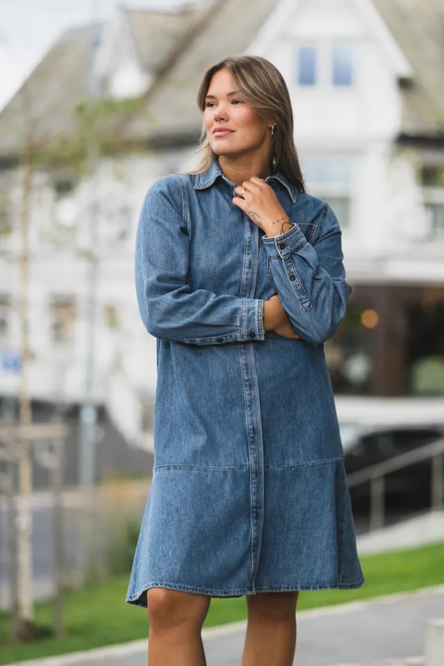 Dophina Dress Washed Medium Blue