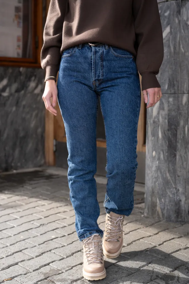 Lindsay Jackson Dark Piedra Wash
