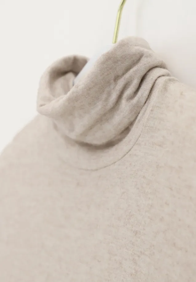 Perfect Line Cashmere Turtleneck Beige