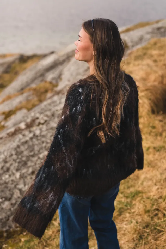 Roeme Check Fluffy Knit Blouse Dark Brown