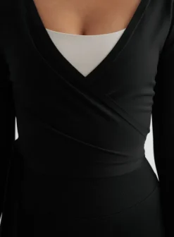 Shape Seamless Wrap Long Sleeve Black