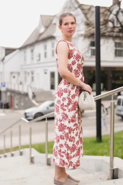 Vildana SL Dress Rhubarb Flower