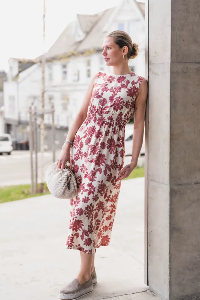 Vildana SL Dress Rhubarb Flower
