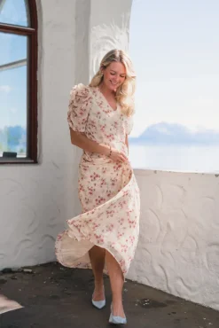 Vira Floral Dress Creme