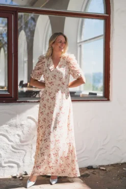 Vira Floral Dress Creme