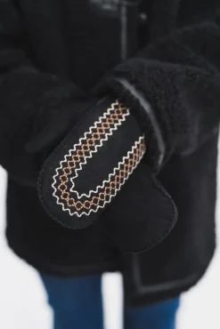 W Atherson Embroidered Mitten Black
